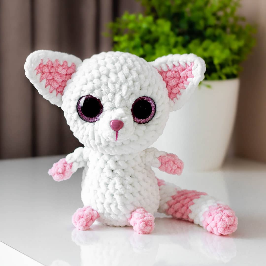 Crochet plush lemur free pattern