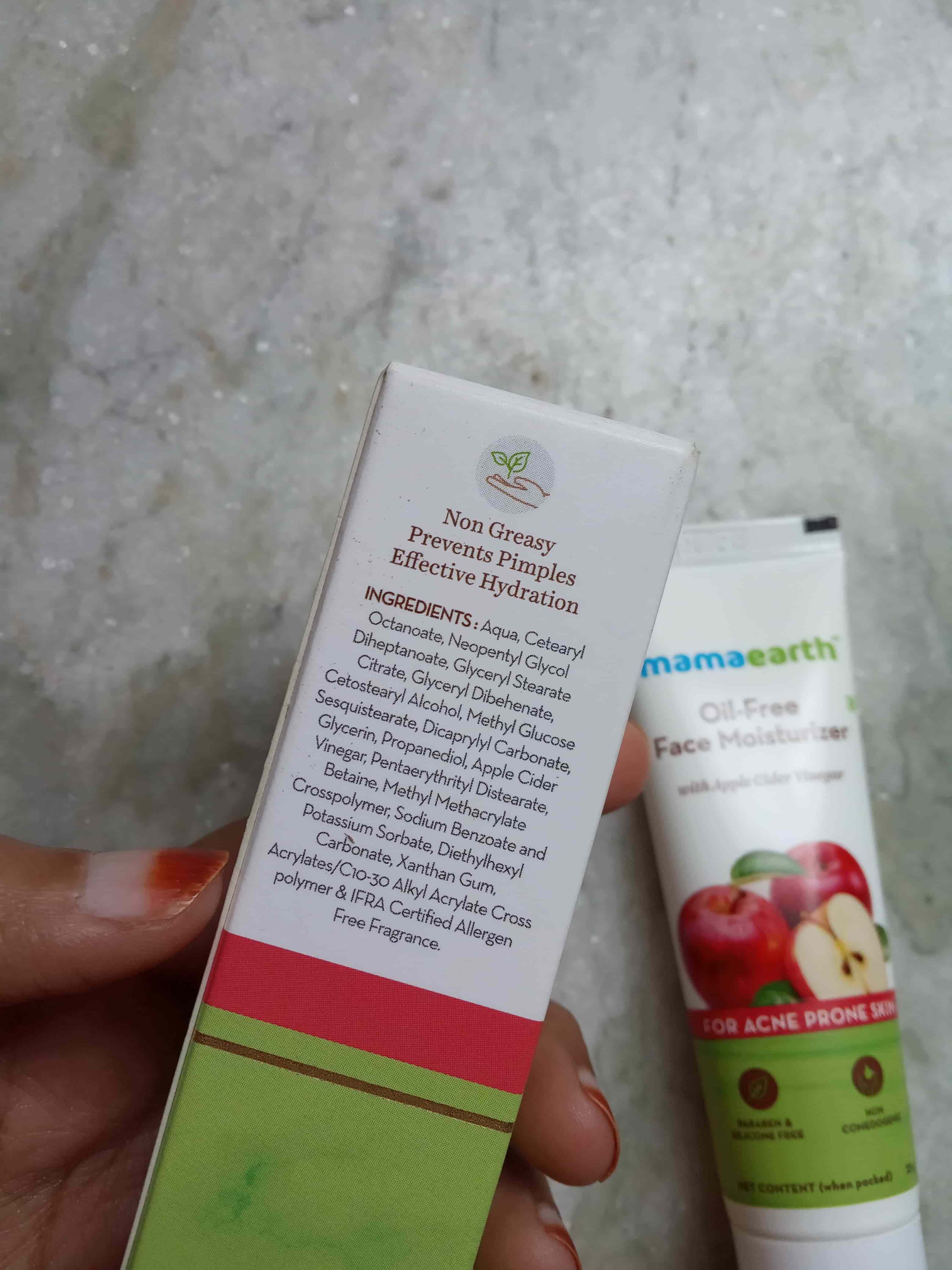 Mamaearth oil free face moisturizer review