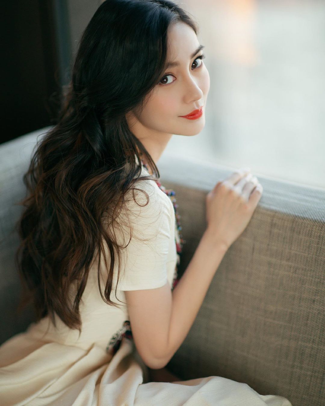 Image-Chinese-actress-Angelababy-She-so-pretty-with-beautiful-dress