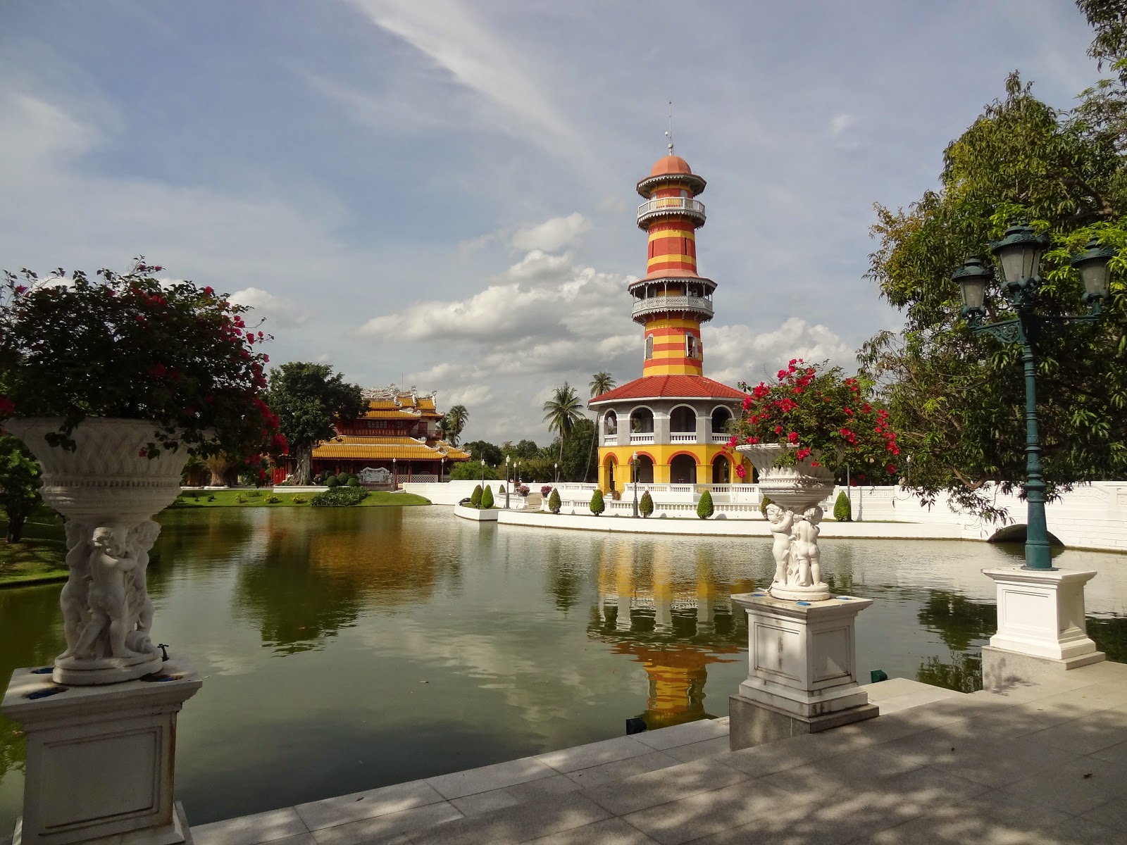 Mon Bangkok Bang Pa In, Palais Royal
