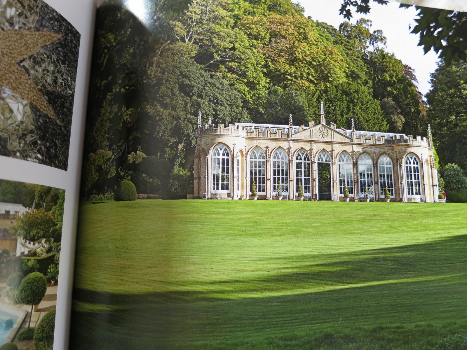 Loose and Leafy photo of p. 71 in Secret Gardens of the Cotswolds. Orangery and Daylesford House Loose and Leafy photo of p. 71 in Secret Gardens of the Cotswolds. Orangery and Daylesford House