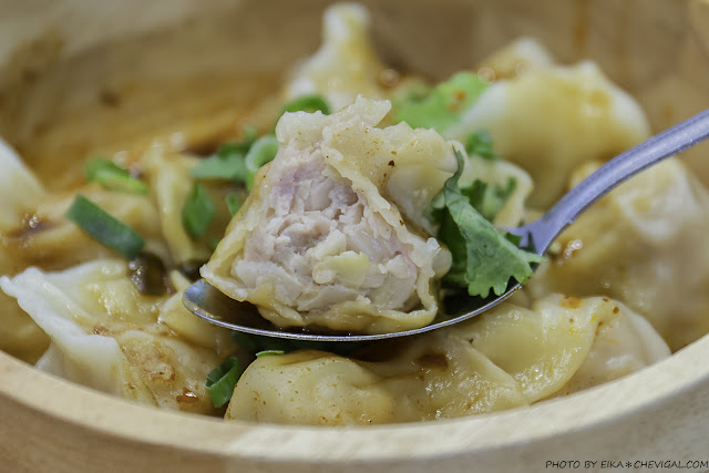 花山家宣飲麵鋪最新分店開幕囉!大啖文青乾拌麵、暖暖雙雙麵,還有麻辣手工水餃好夠味!