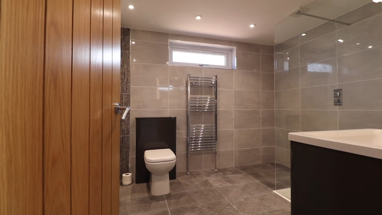 Home Interior Design Tour vs. What £500,000 Buys You In This Part Of The UK