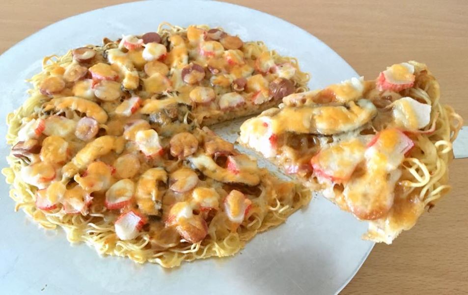 Noodle Pizza by Michelle Heng