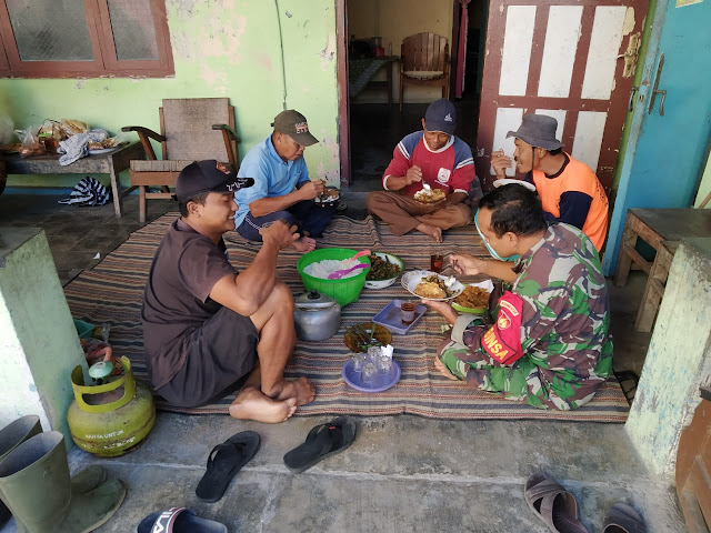 Ingin Lebih Dekat dengan Masyarakat, Babinsa Peleman Gelar Komsos Ingin Lebih Dekat dengan Masyarakat, Babinsa Peleman Gelar Komsos