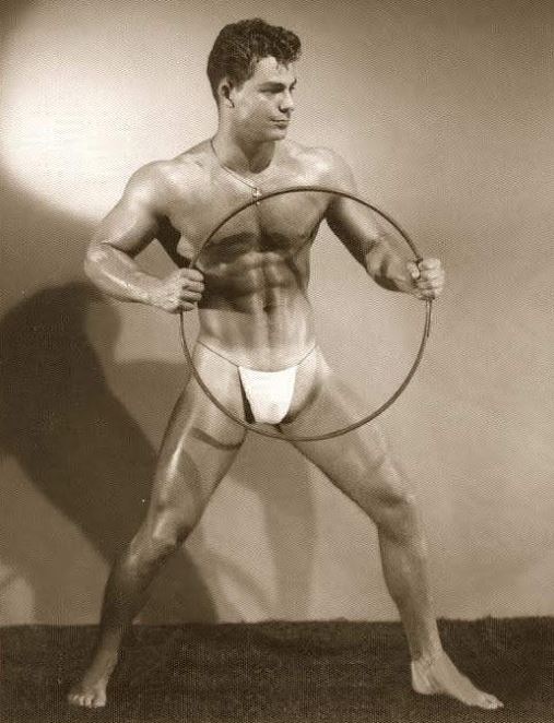 Vintage Male Nudes from Vintage Physique Photography.