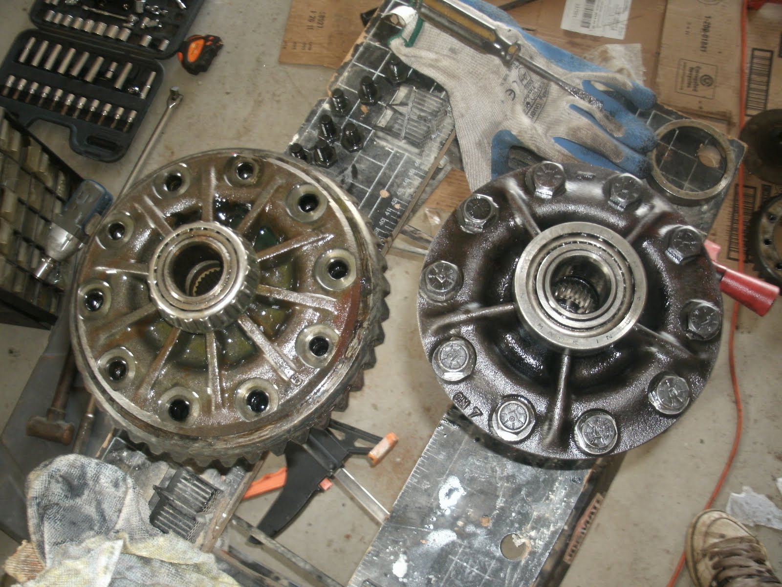 Domobomb's 1979 Camaro Z28: Swapping an Open Rear Differential into a