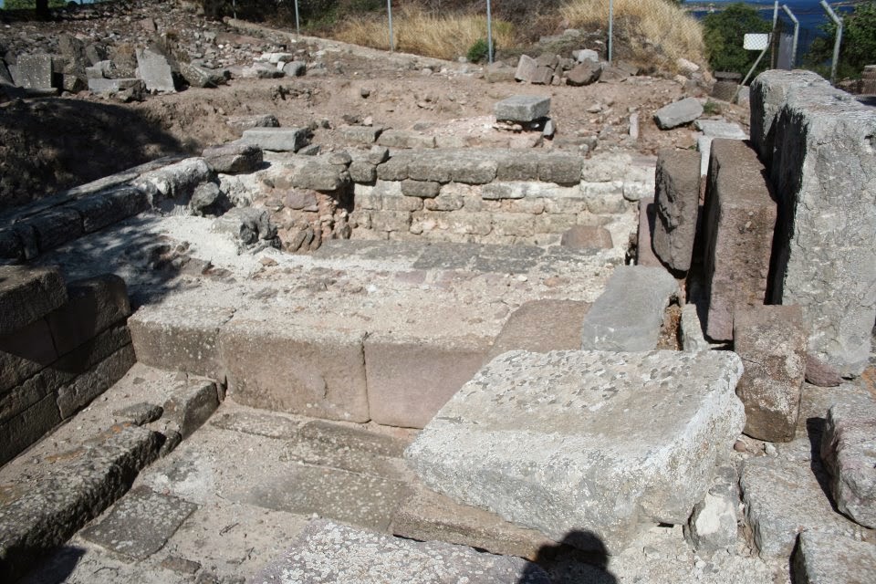 ARKEOLOJI GEZGINLERI ERYTHRAİ