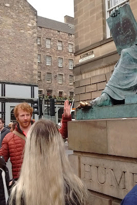 Edinburgh free walking tour, Sandemans New Europe tours Hume's golden toe