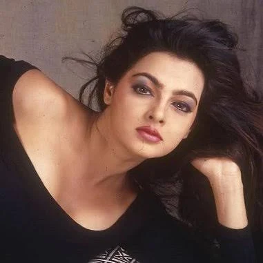 Mamta Kulkarni -Backtobollywood