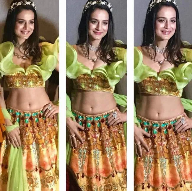 ameesha patel latest sexy photo