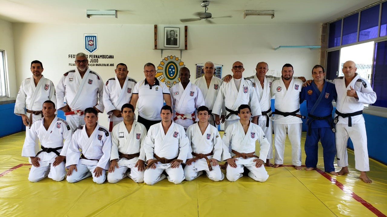 Federação Pernambucana de Judô PERFORMANCE PARA TORI E UKE EM