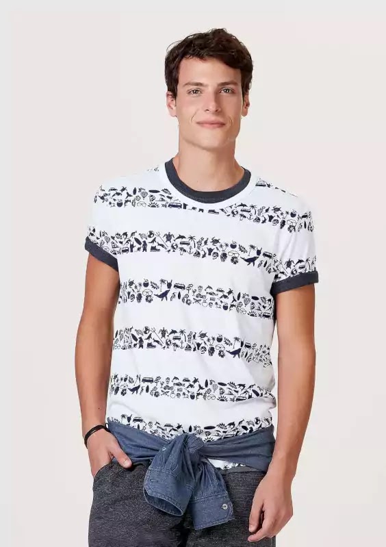 horizontal-stripes-t-shirt-trends-summer-2021 30 Summer 2021 Trends in Men's Fashion