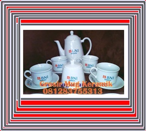Produksi Distributor Souvenir Mug Keramik Promosi-Jual Grosir Mug promosi Mug Souvenir Harga Murah