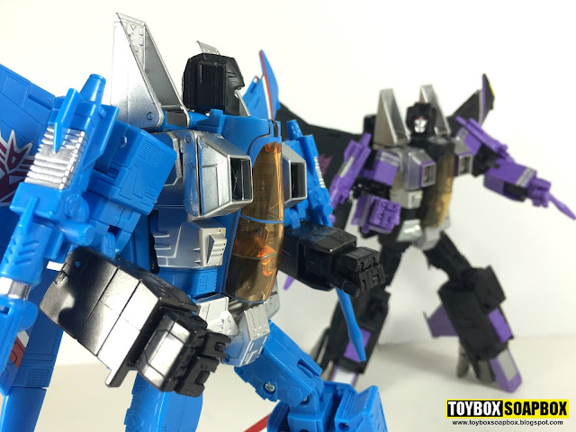 masterpiece skywarp and thundercracker