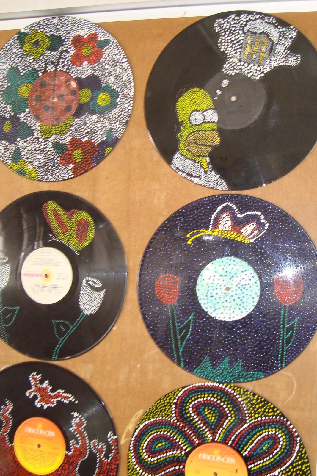 Fátima Esper - Blog de Artes : Pintura em Disco Vinil - Pontilhismo