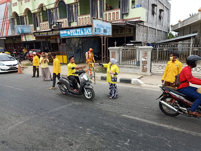 Antisipasi Covid-19, Golkar Aceh Timur Sediakan Hand Sanitizer dan Bagi-bagi Masker Maret 30, 2020