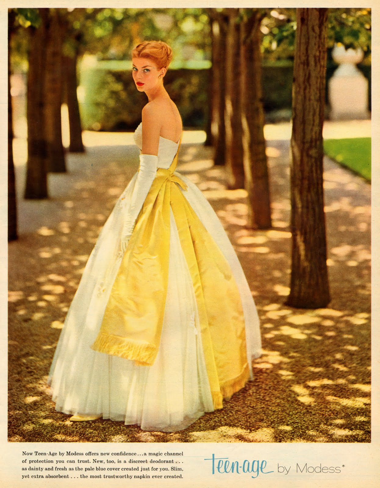 17 Bright and Colorful Fashion Adverts From 'Seventeen' Magazine in the