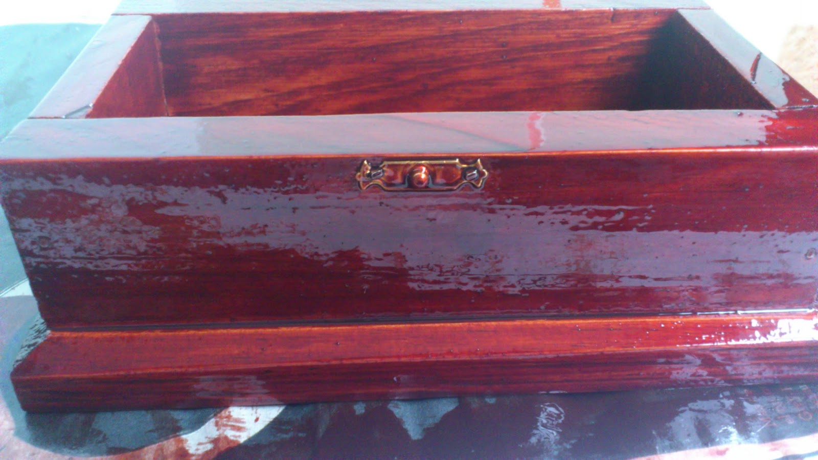 MADERA DE MINDI: Tu pequeño cofre de madera y esa tela...