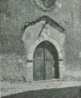 Tornavacas puerta de la iglesia
