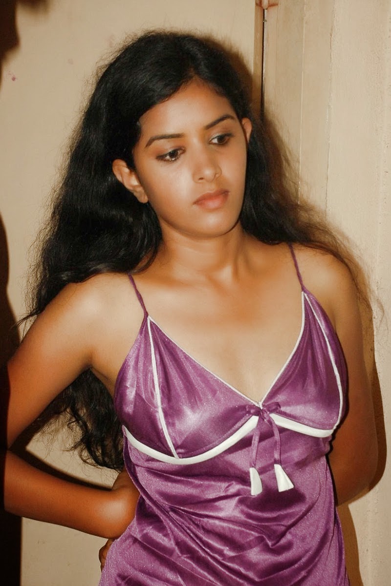 Sexy Actress From Move Bommai Nayako Tamil Hot Nighty