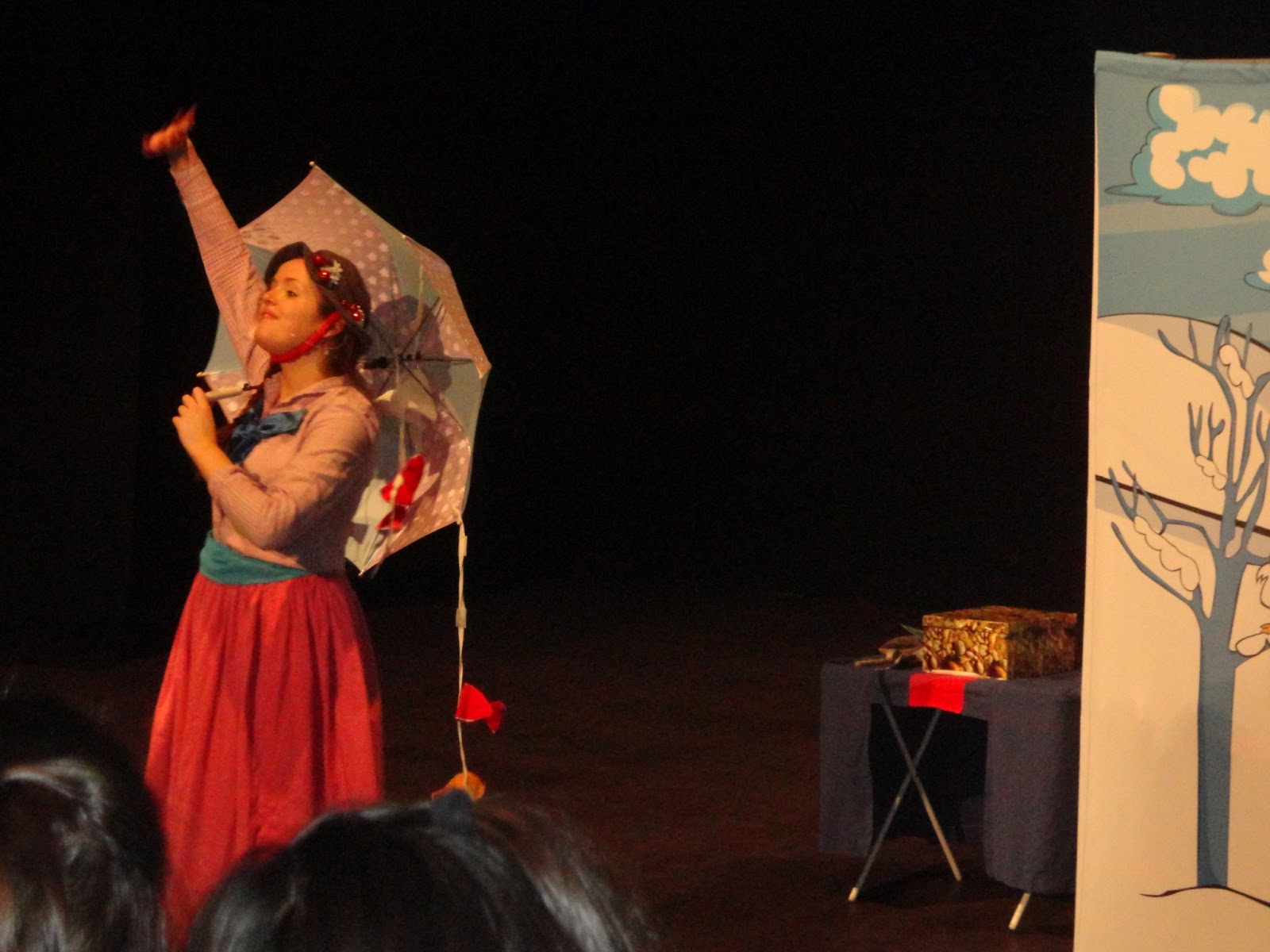 La Bitàcola : MARY MAGIC AT THE NORTH POLE THEATRE
