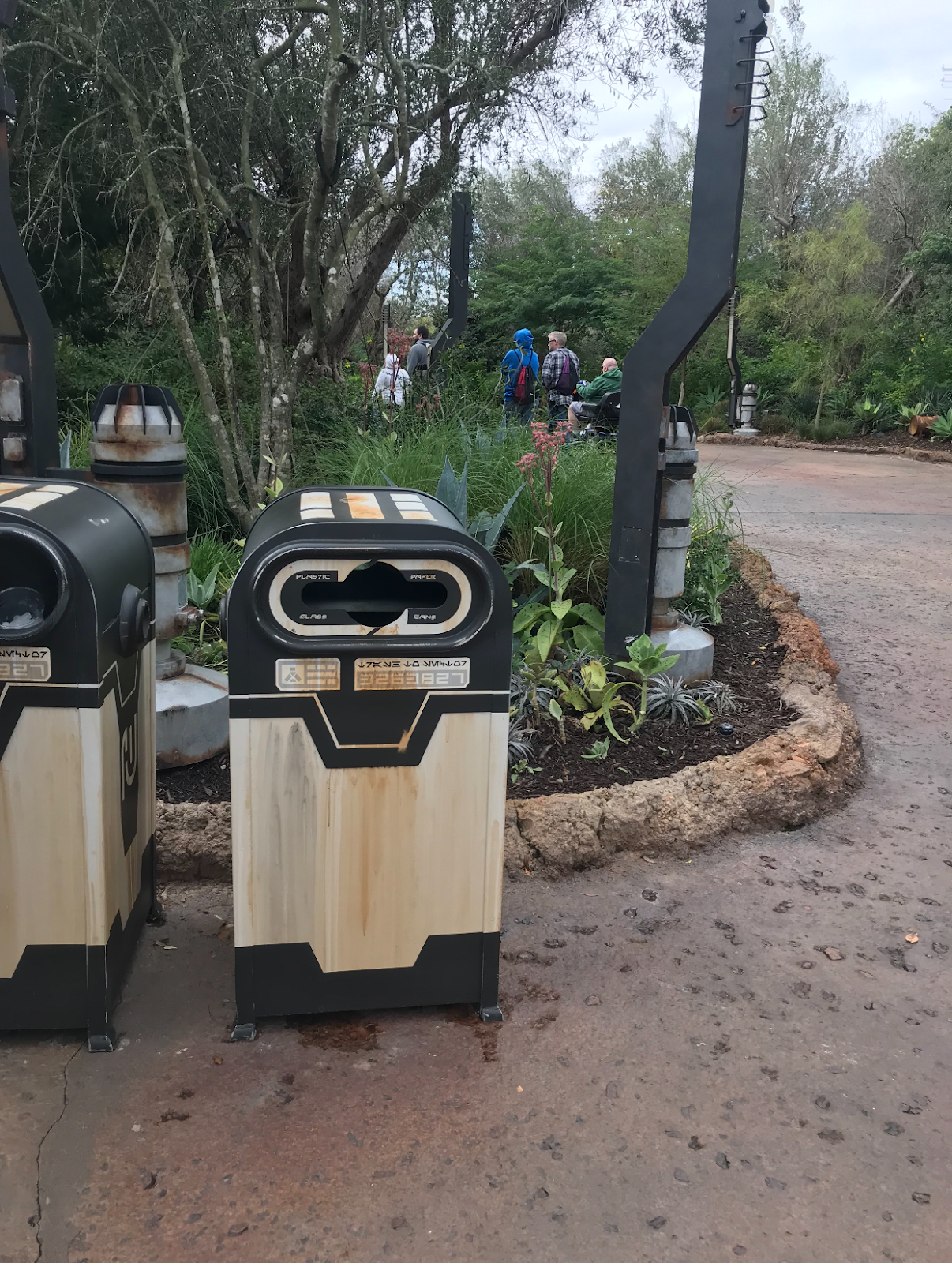 Trash Compactor Easter Egg in Galaxy's Edge