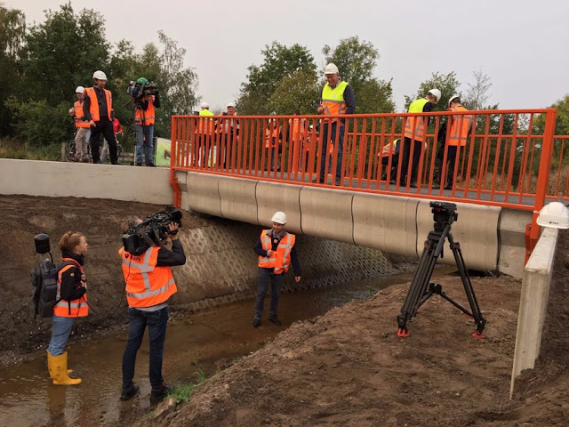 Dutch inaugurate the 3D Printed Reinforced Concrete Bridge Designed by Technical University of Eindhoven