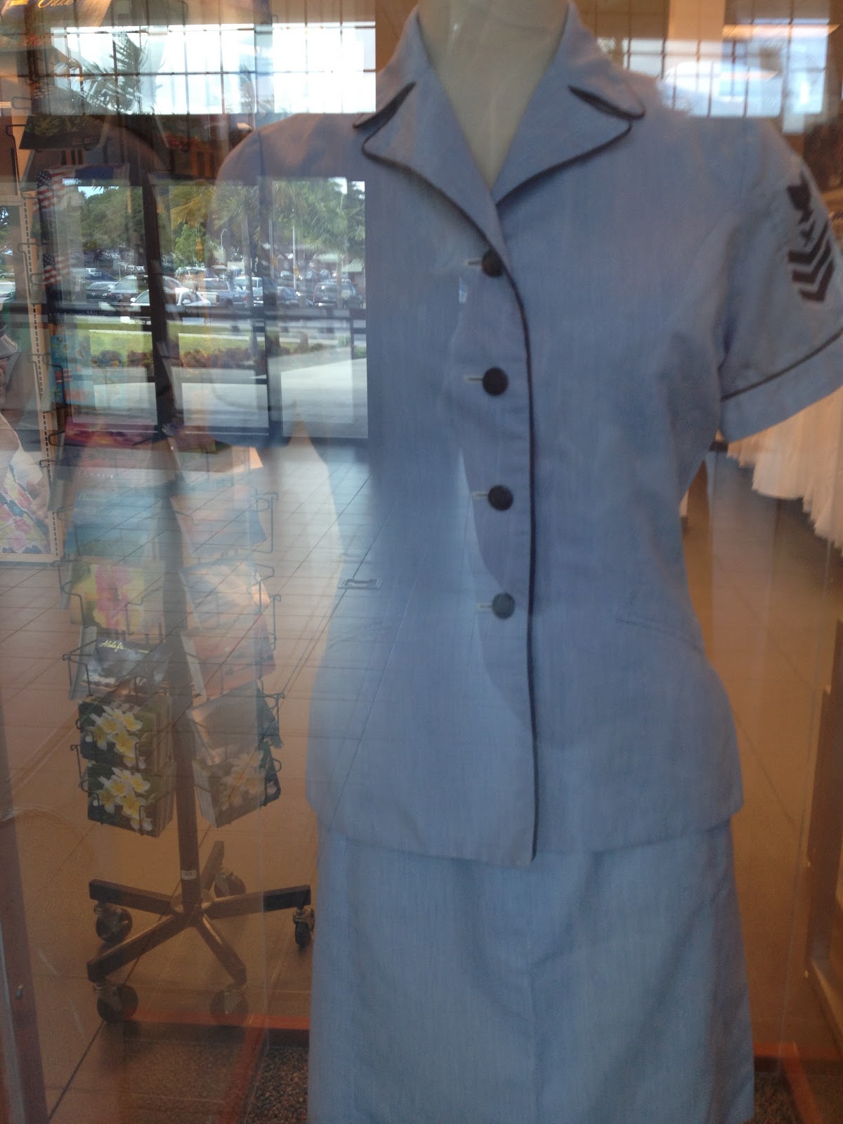 Navy Uniforms For Women 2013 To the uniforms women wore