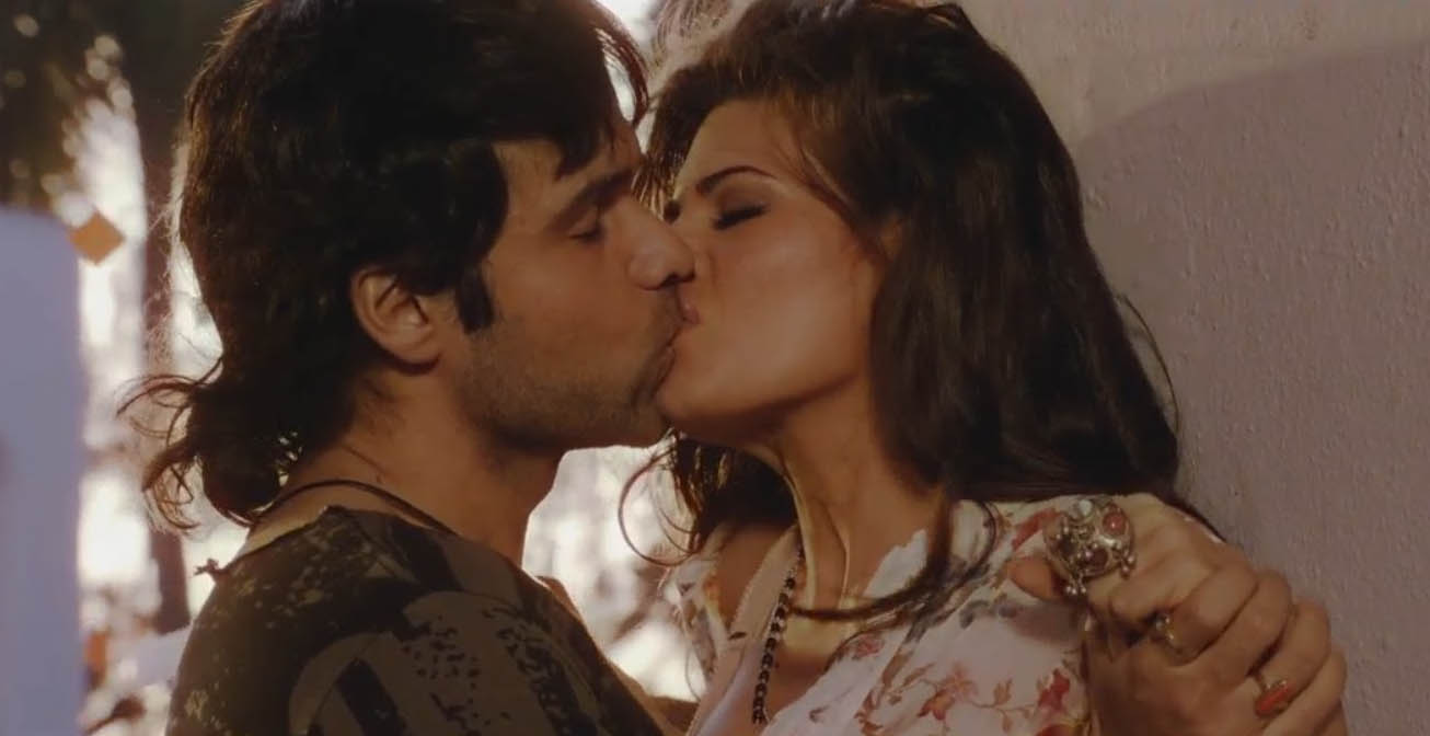 Jacqueline Fernandez Got Lip Kissed By Bollywood Hot Kisser Boy Emraan Hash...