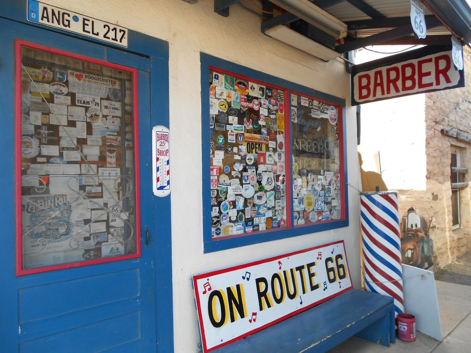 Stay here Feel far Seligman (Arizona) and Angel´s