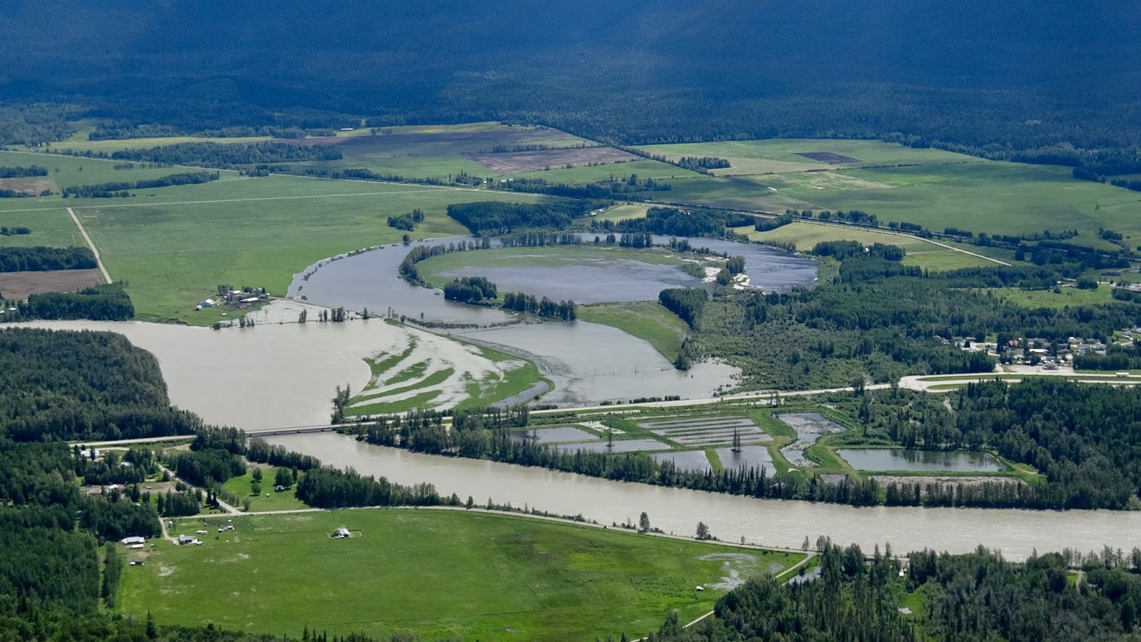 NewBlog Fraser River; Thou Banks Over