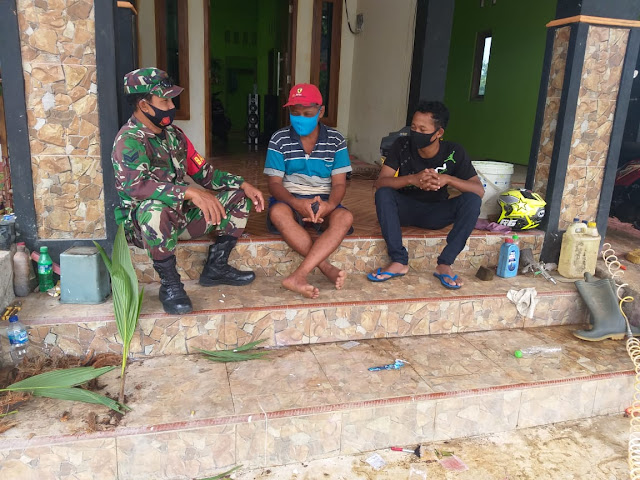 Babinsa Sambirembe : Peran Penting RT/RW dalam Memutus Penyebaran Covid-19 Babinsa Sambirembe : Peran Penting RT/RW dalam Memutus Penyebaran Covid-19