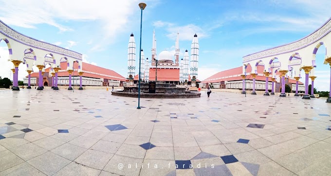 Masjid Agung Jawa Tengah 'Replika' Masjid Nabawi (?)