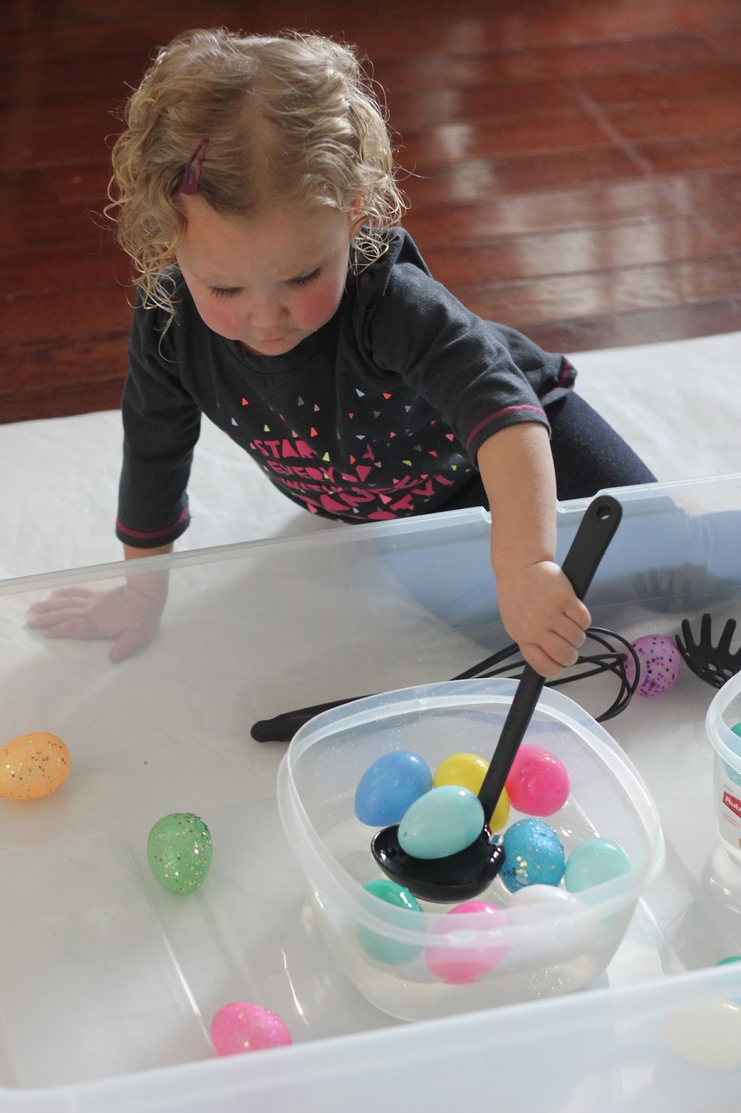 Toddler Approved! Egg Scoop Easter Activity for Toddlers