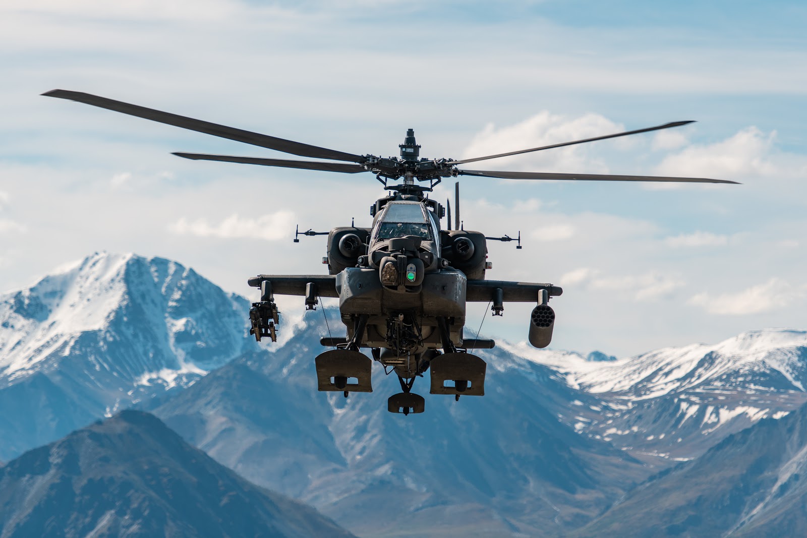 Mountaintop Apaches...Pics by Chief Warrant Officer Cameron Roxberry (Massi...