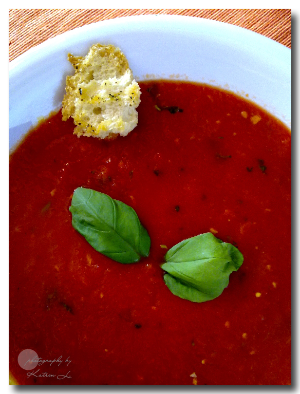 Tomatensuppe mit Croutons / Zupa pomidorowa z croutons ~ mit Liebe ... Tomatensuppe mit Croutons / Zupa pomidorowa z croutons ~ mit Liebe ...