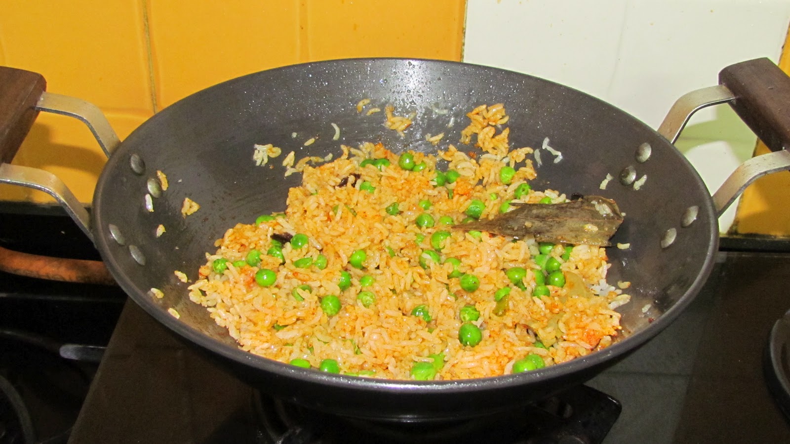 With Love from Mom's Kitchen: Matar Pulav( Rice with Green Peas)