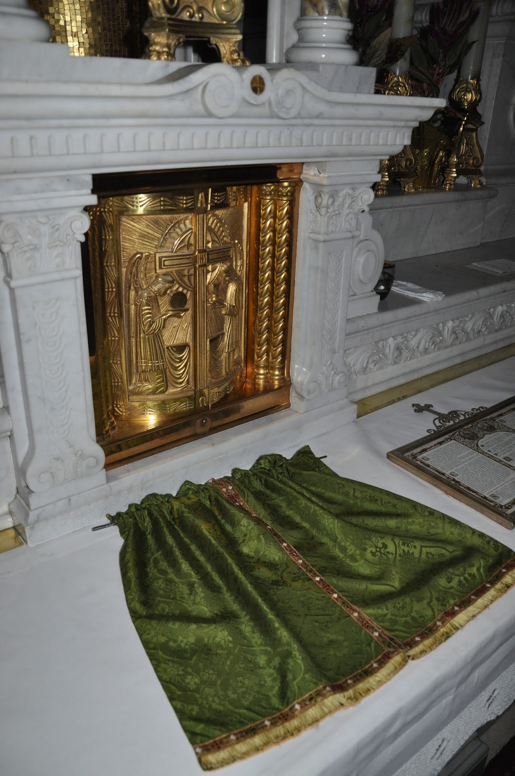 Orbis Catholicus Secundus Tabernacle Veil