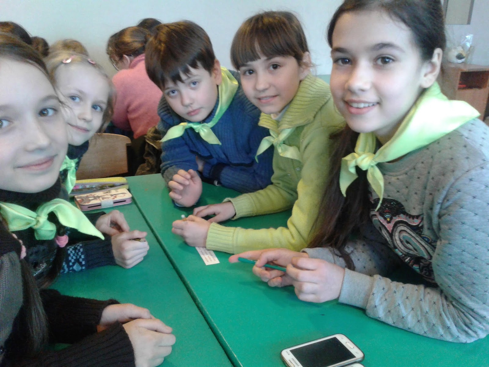 гимназия торез. торезская гимназия инстаграмм. торез преподаватели. торез донецкой обл ссср. город торез лицей спектр учителя.