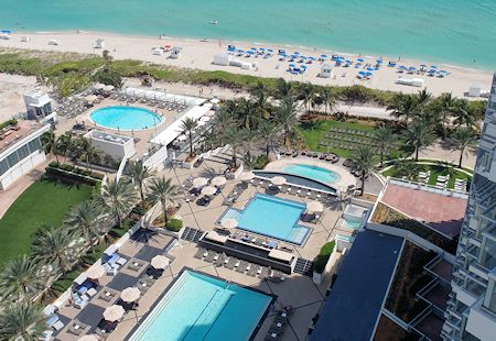Disfruta de una relajante estadía de lujo en el Hotel Eden Roc Miami - ActualTravel