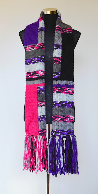 Blocked Colors Knitted Scarf ~ Wiam's Crafts