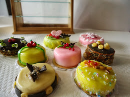 Miniature Cakes