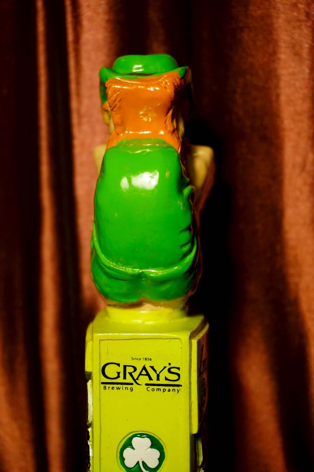 Tap Handle 594 Gray's Busted Knuckle Irish Ale