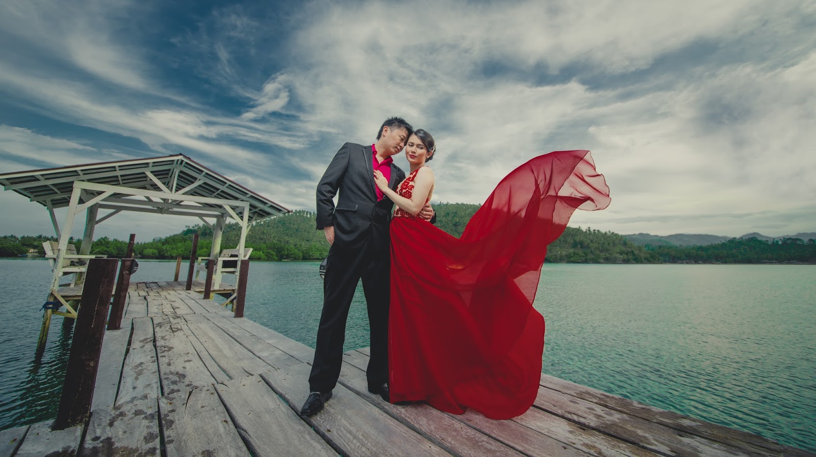 DRESS RECONSTRUCTION ALTERING AN OLD MERMAID GOWN MRS. A