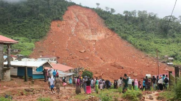 Contoh Teks Berita Tentang Tanah Longsor