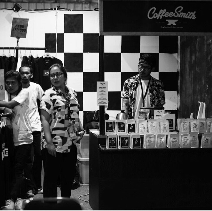 COFFEE X MUSIC 5 Coffee shop Jakarta yang bikin kamu betah ngobrol