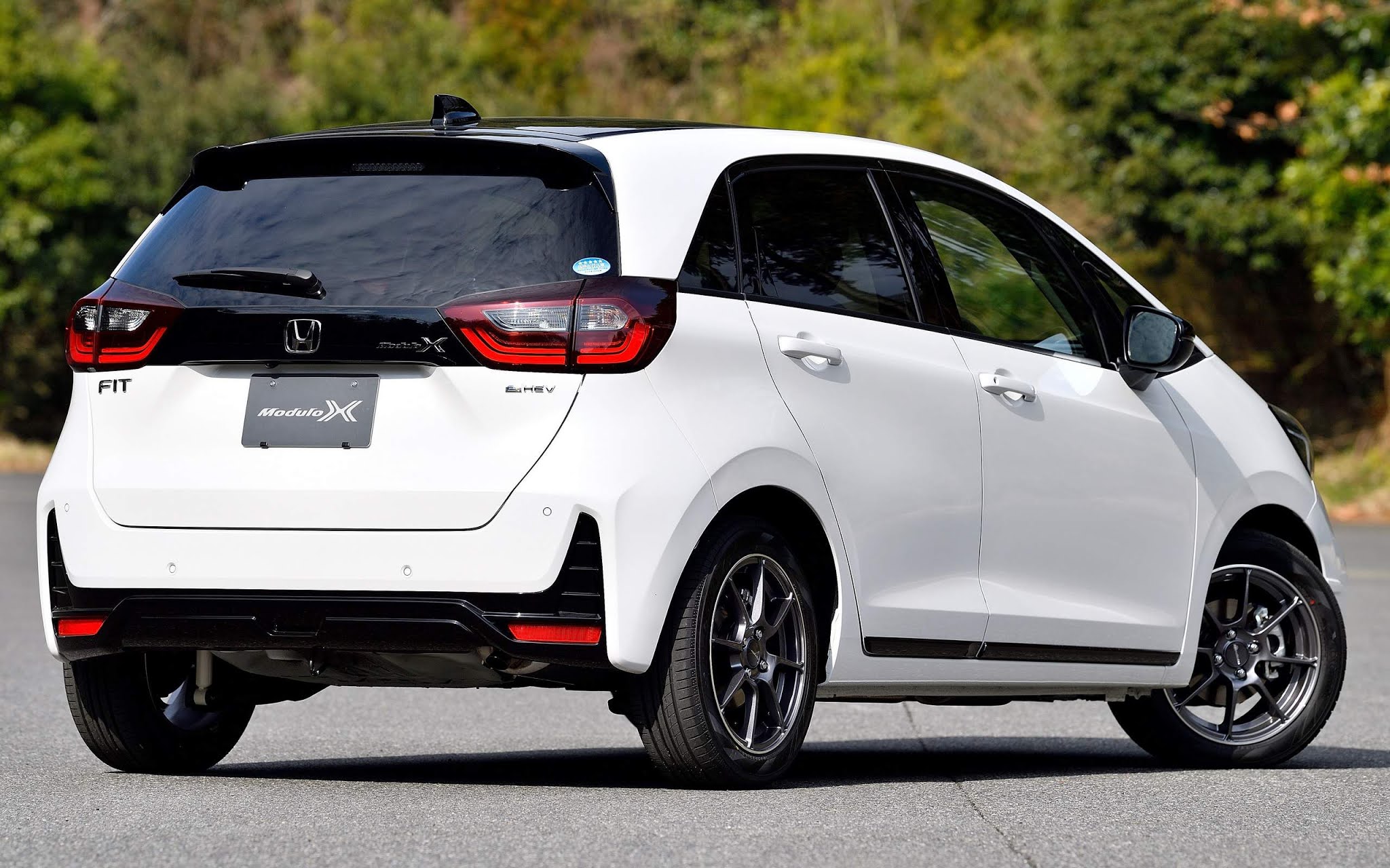 Novo Honda Fit e HEV 2022 ganha versão esportiva Modulo X Japão