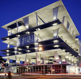 بالصور أجمل 10 مواقف سيارات في العالم