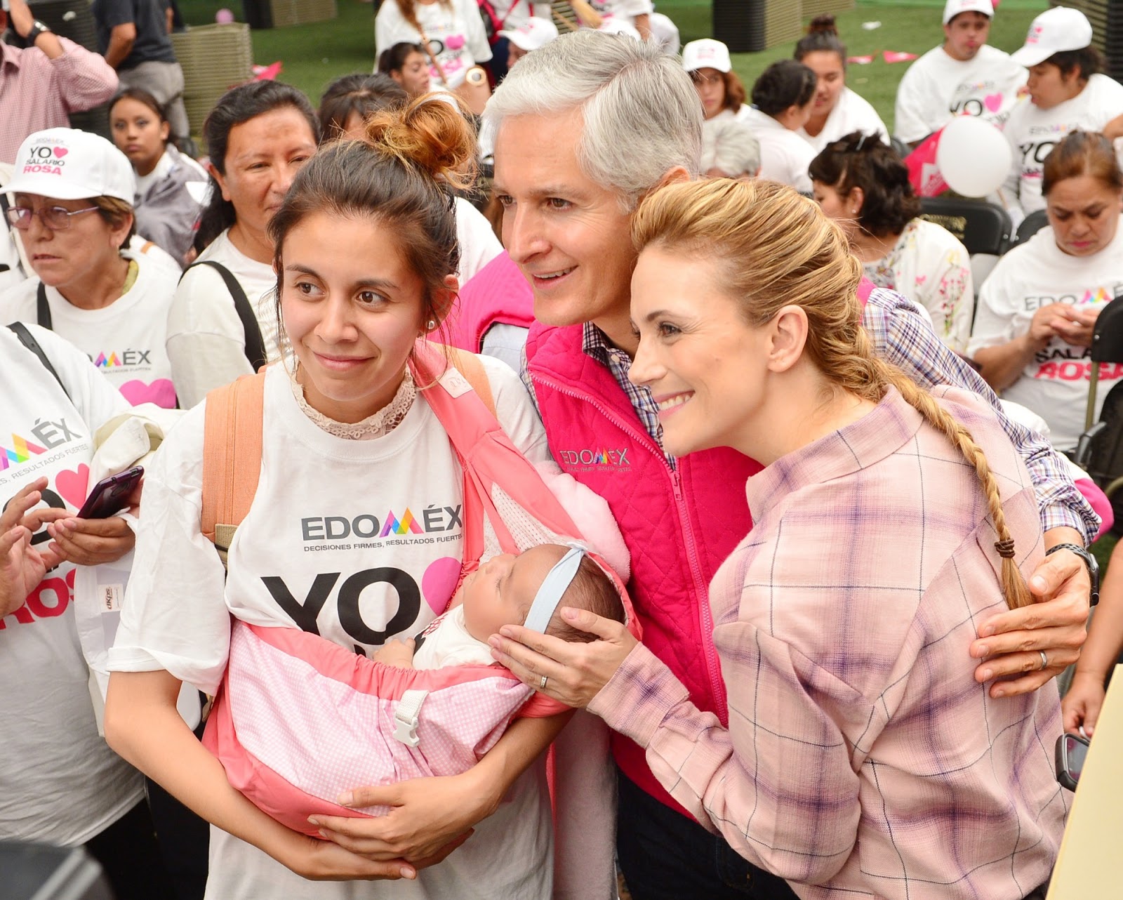ENTREGAN ALFREDO DEL MAZO Y FERNANDA CASTILLO SALARIO ROSA PARA AMAS DE